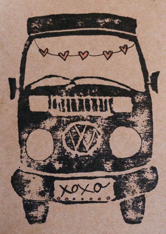 Valentine's VW Bus | www.gimmesomestyleblog.com #valentines