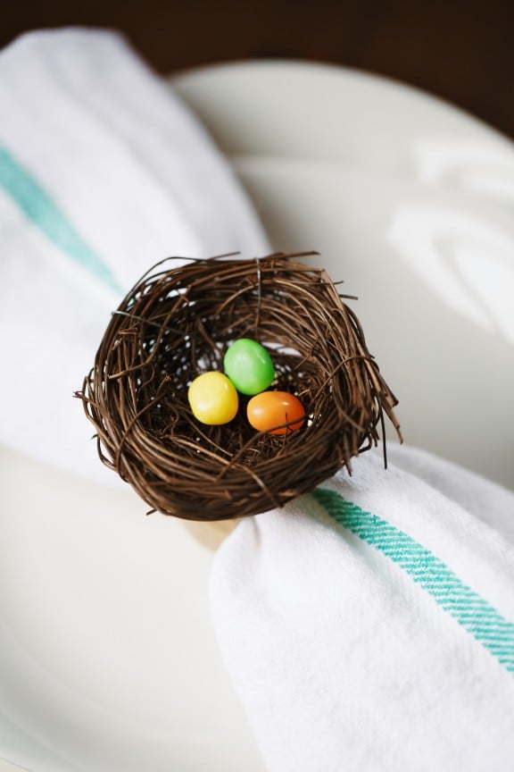 Easter Nest Napkin Ring | www.gimmesomestyleblog.com #napkinring #easter 