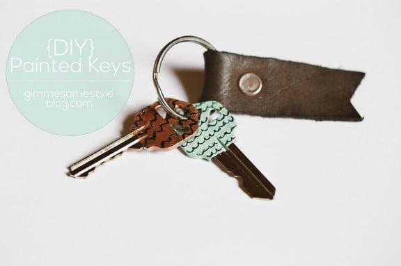 Have trouble telling your keys apart?  Never have trouble again with this simple DIY project! | www.gimmesomestyleblog.com #diy