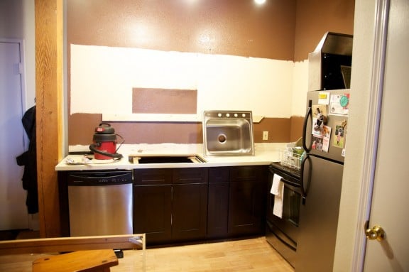 Kitchen Renovation Part 3--New Cabinets! | www.gimmesomestyleblog.com 
