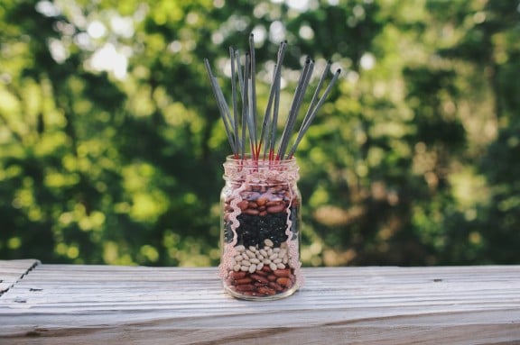 Fourth of July Fireworks Centerpiece | gimmesomestyleblog.com #sparklers #centerpiece #fourthofjuly #masonjar #craft #diy #holiday #fireworks