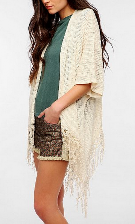 Urban Outfitters Cardigan | www.gimmesomestyleblog.com #fringe #wear #ff #fridayfavorites 