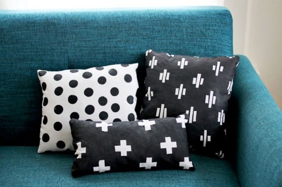 Friday Favorites: Nesting Hand Painted Pillows | www.gimmesomeoven.com/style via A Beautiful Mess