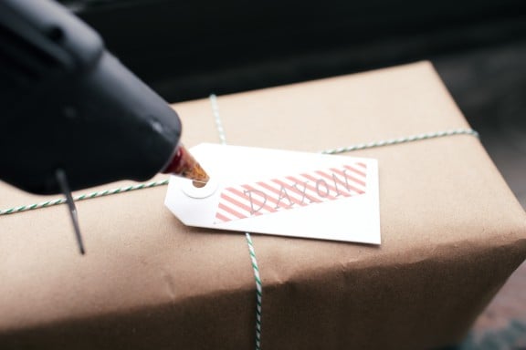 DIY Train Gift Wrapping | www.gimmesomeoven.com #christmas #wrapping #gifts #holidays