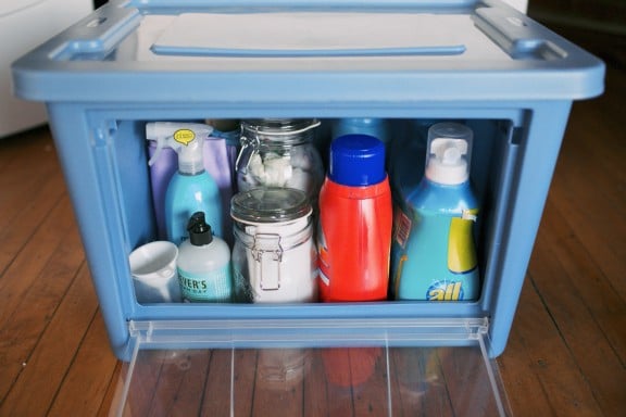 Three simple ways to get organized | www.gimmesomeoven.com/style #organize #DIY #rubbermaid #rubbermaidallaccess