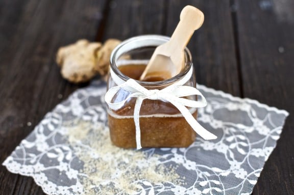 DIY Coconut Ginger Sugar Scub | www.gimmesomeoven.com/style